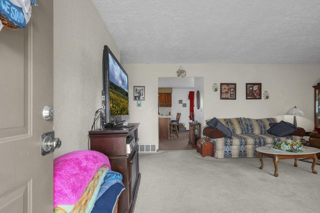 4742 London Groveport Road, Orient, OH 43146