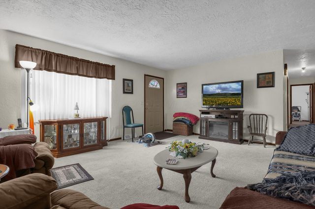 4742 London Groveport Road, Orient, OH 43146