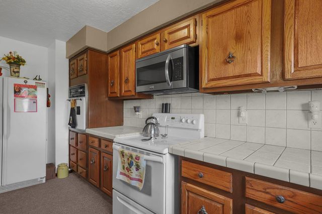 4742 London Groveport Road, Orient, OH 43146