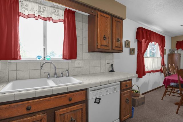 4742 London Groveport Road, Orient, OH 43146
