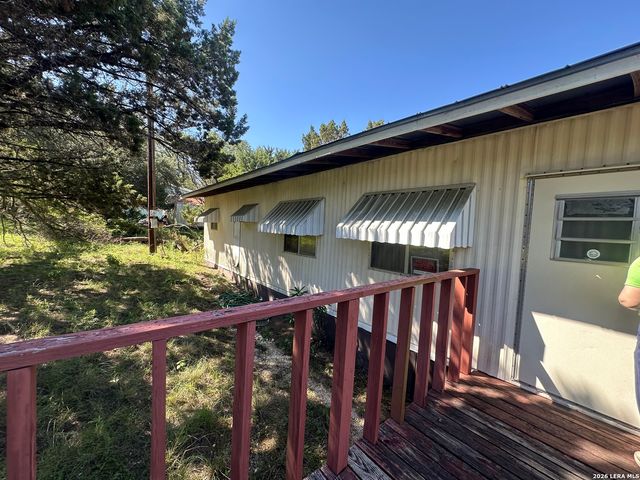 1316 SONGBIRD DR, Canyon Lake, TX 78133