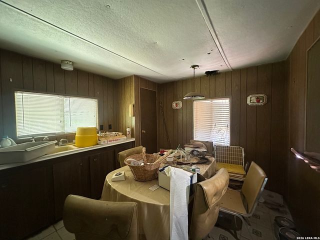 1316 SONGBIRD DR, Canyon Lake, TX 78133