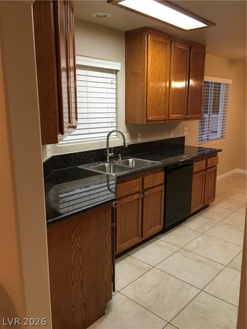 1533 Linnbaker Lane 204, Las Vegas, NV 89110