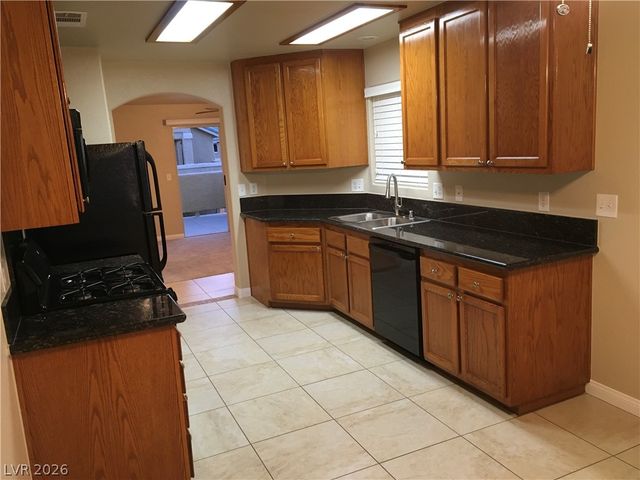 1533 Linnbaker Lane 204, Las Vegas, NV 89110