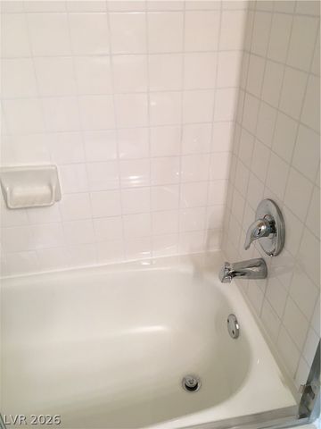 1533 Linnbaker Lane 204, Las Vegas, NV 89110