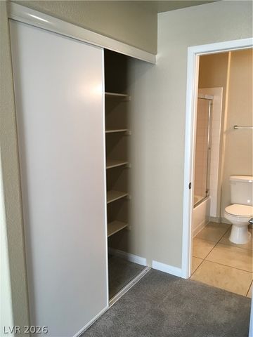 1533 Linnbaker Lane 204, Las Vegas, NV 89110