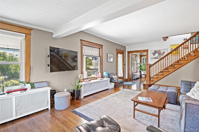 51 Edgemont Road, Katonah, NY 10536