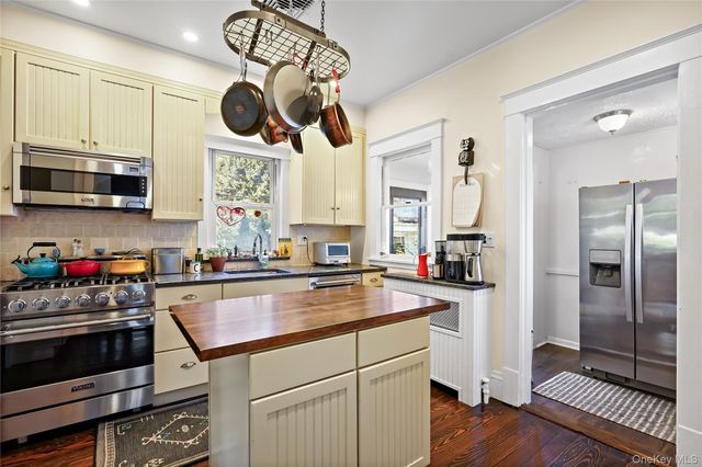 51 Edgemont Road, Katonah, NY 10536