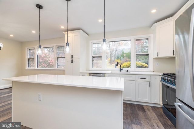 1631 KEYSTONE DR, Hatfield, PA 19440
