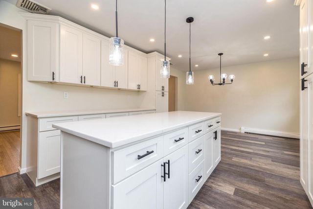 1631 KEYSTONE DR, Hatfield, PA 19440