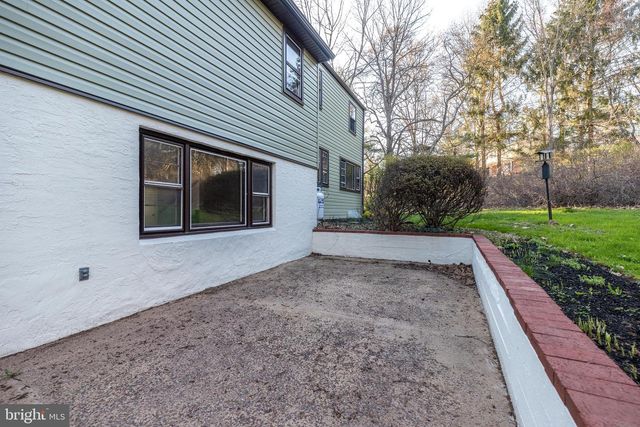 1631 KEYSTONE DR, Hatfield, PA 19440