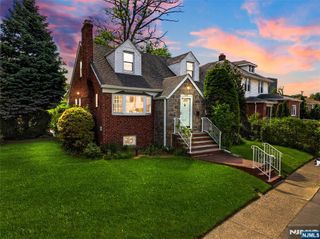 1028 Harvard Place, Fort Lee, NJ 07024