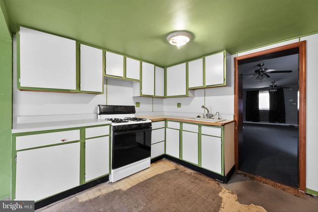 2757 E PACIFIC ST, Philadelphia, PA 19134