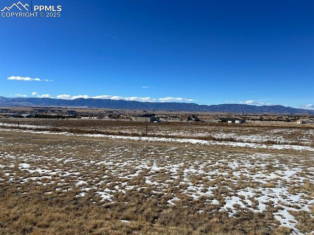 83 Top Rail Trail, Penrose, CO 81240