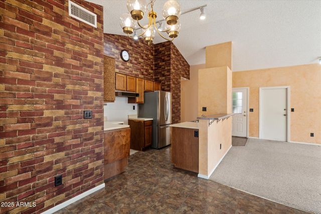 20620 N 5TH Drive, Phoenix, AZ 85027