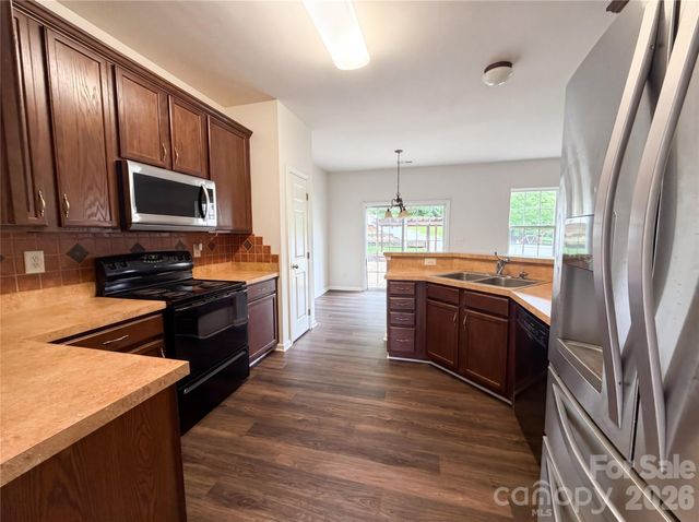 8702 Bell Song Lane, Huntersville, NC 28078