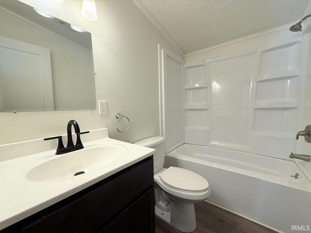 4700 Pottawatomie Road, Logansport, IN 46947