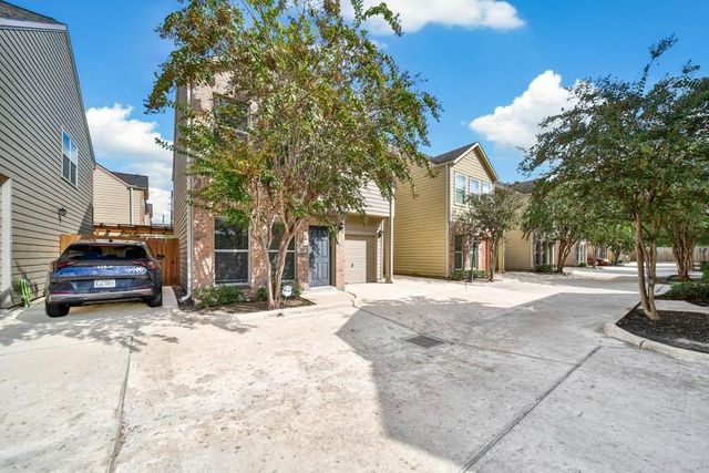 2206 Naomi Street 16, Houston, TX 77054