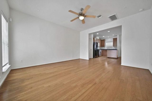 2206 Naomi Street 16, Houston, TX 77054