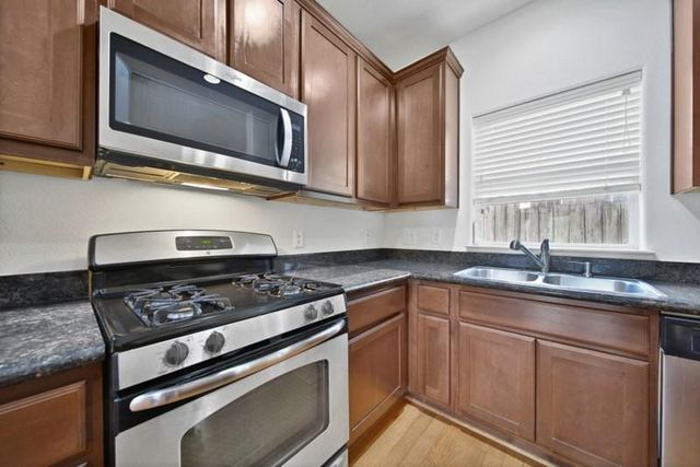 2206 Naomi Street 16, Houston, TX 77054
