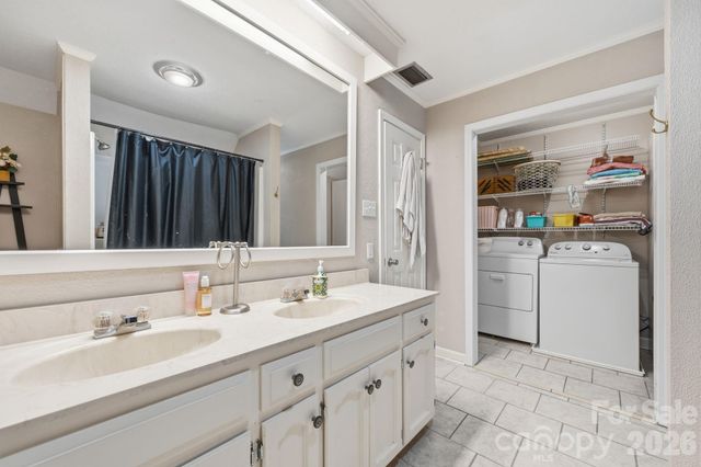 3500 Sunningdale Lane 221, Statesville, NC 28625