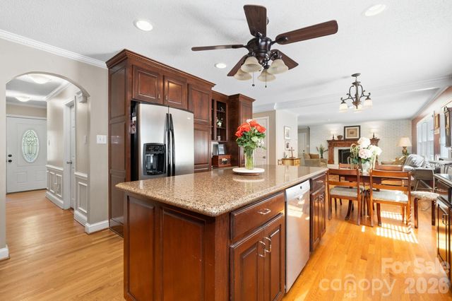 3500 Sunningdale Lane 221, Statesville, NC 28625
