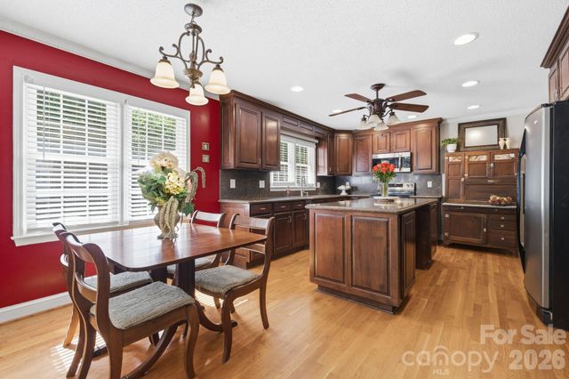 3500 Sunningdale Lane 221, Statesville, NC 28625