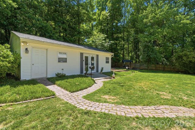 3500 Sunningdale Lane 221, Statesville, NC 28625