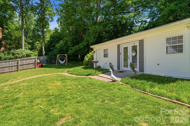 3500 Sunningdale Lane 221, Statesville, NC 28625