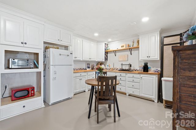 3500 Sunningdale Lane 221, Statesville, NC 28625