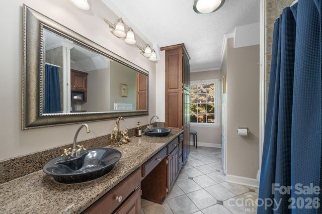 3500 Sunningdale Lane 221, Statesville, NC 28625