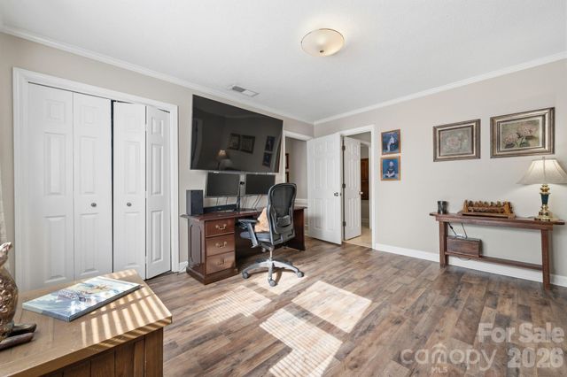 3500 Sunningdale Lane 221, Statesville, NC 28625