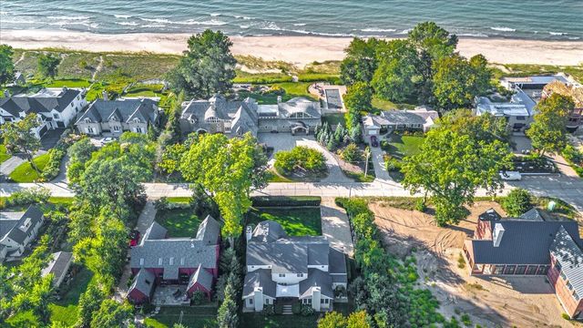 11754 Marquette Drive, New Buffalo, MI 49117