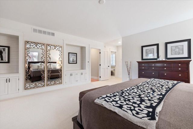 11754 Marquette Drive, New Buffalo, MI 49117