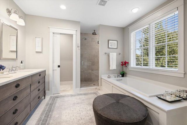 11754 Marquette Drive, New Buffalo, MI 49117