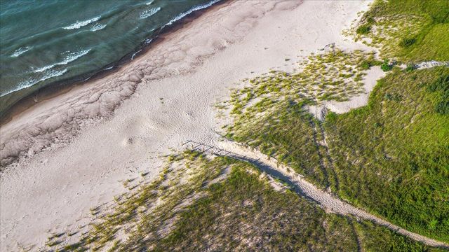 11754 Marquette Drive, New Buffalo, MI 49117