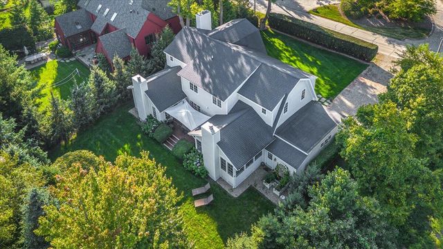 11754 Marquette Drive, New Buffalo, MI 49117