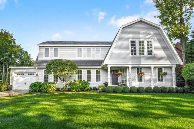 11754 Marquette Drive, New Buffalo, MI 49117