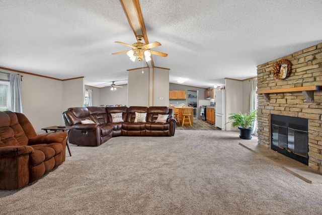 107 SW F Street, Melcher Dallas, IA 50163