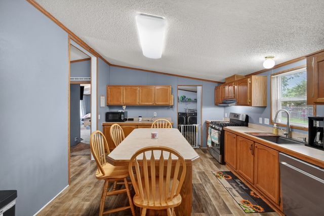 107 SW F Street, Melcher Dallas, IA 50163