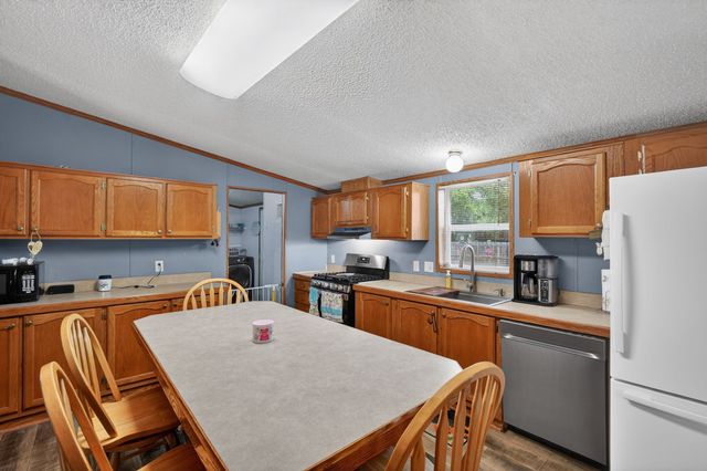 107 SW F Street, Melcher Dallas, IA 50163