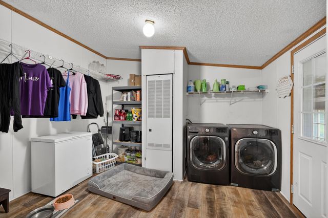 107 SW F Street, Melcher Dallas, IA 50163