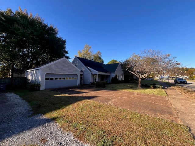 6981 MCVAY PLACE DR, Memphis, TN 38119