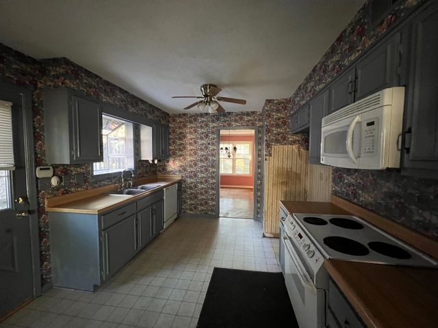 6981 MCVAY PLACE DR, Memphis, TN 38119