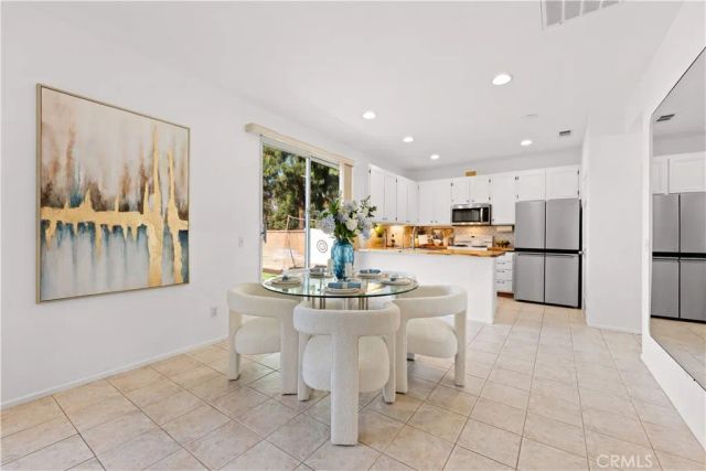 2 Tradition Pl, Irvine, CA 92602