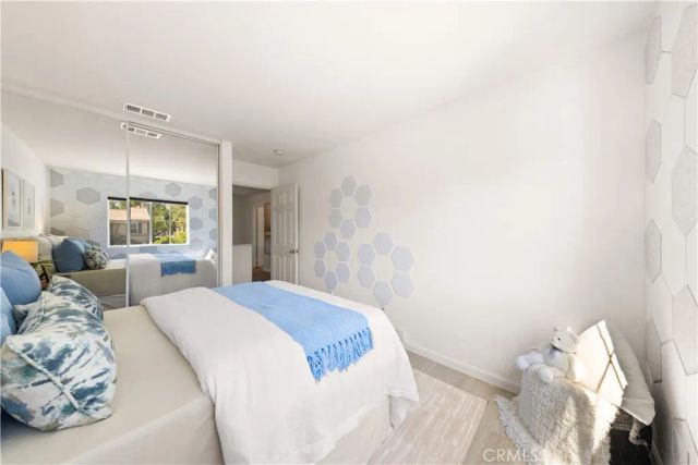2 Tradition Pl, Irvine, CA 92602