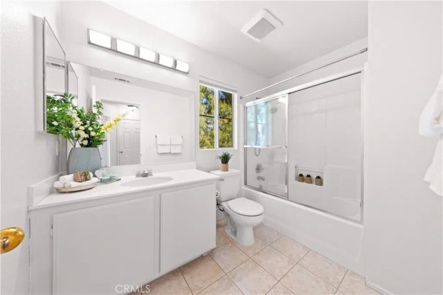 2 Tradition Pl, Irvine, CA 92602