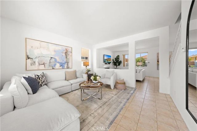 2 Tradition Pl, Irvine, CA 92602