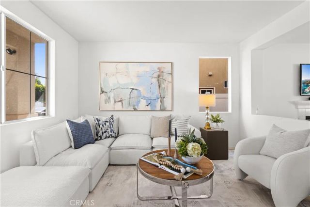 2 Tradition Pl, Irvine, CA 92602