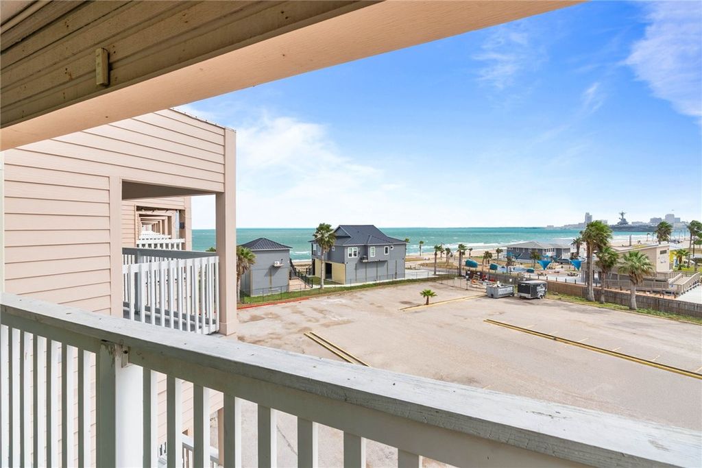 3938 Surfside Blvd 1324, Corpus Christi, TX 78402 — photo 2